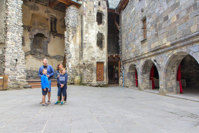 Family visit to the medieval castle of Murol