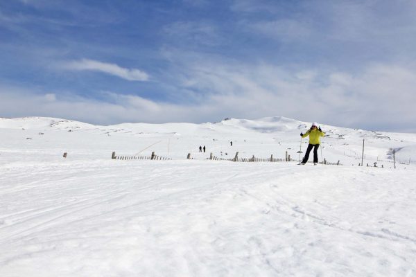 Cross-country skiing on Plaines Brûlées